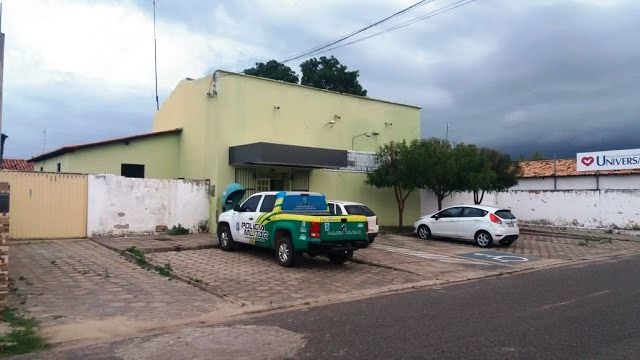 Polícia indicia homem por criar perfil em rede social para denegrir políticos de Caraúbas do Piauí