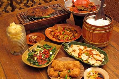  Wisata Kuliner Kota Bandung Pilihan Untuk Makan Bersama Keluarga 15 Wisata Kuliner Kota Bandung Pilihan Untuk Makan Bersama Keluarga