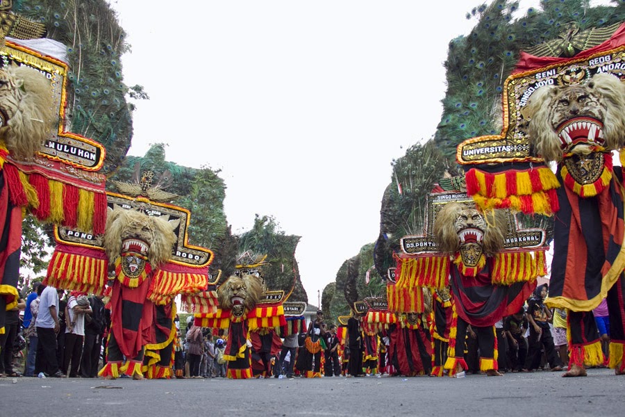 Sapta Satria Utama Tugas Kebudayaan Khas Daerah Jawa  Timur 