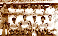 SEVILLA C. F. - Sevilla, España - Temporada 1971-72 - Rodri, Blanco, Pazos, Toni, Santos y Garzón; Lora, De Diego, Acosta, Lebrón y Sanjosé - SEVILLA C. F. 1 (Acosta) R. C. DEPORTIVO DE LA CORUÑA 0 - 07/05/1972 - Liga de 1ª División, jornada 33 - Sevilla, estadio Sánchez Pizjuán