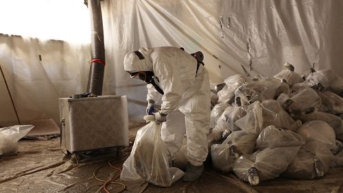Image Asbestos Removal in Homes