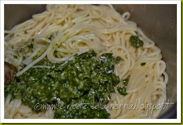 Spaghetti al pesto (4)