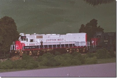 368820820 Dad's Layout in Summer 2005
