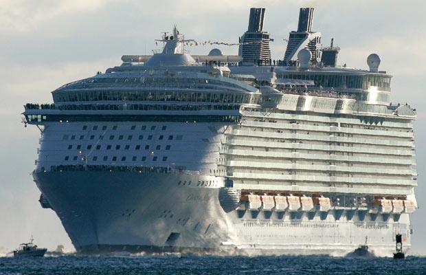 cruise ship 19 World’s Biggest Cruise Ship Ever