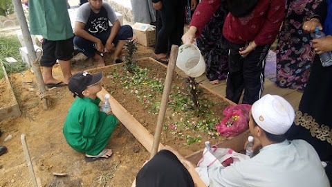 AL-Fatihah Untuk Mak Gemok