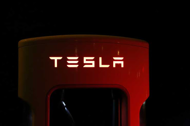 American Electric Car Manufacturer Tesla