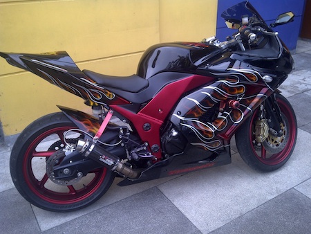 Ninja 250R Hitam Fire Skulls Ninja Keren Airbrush