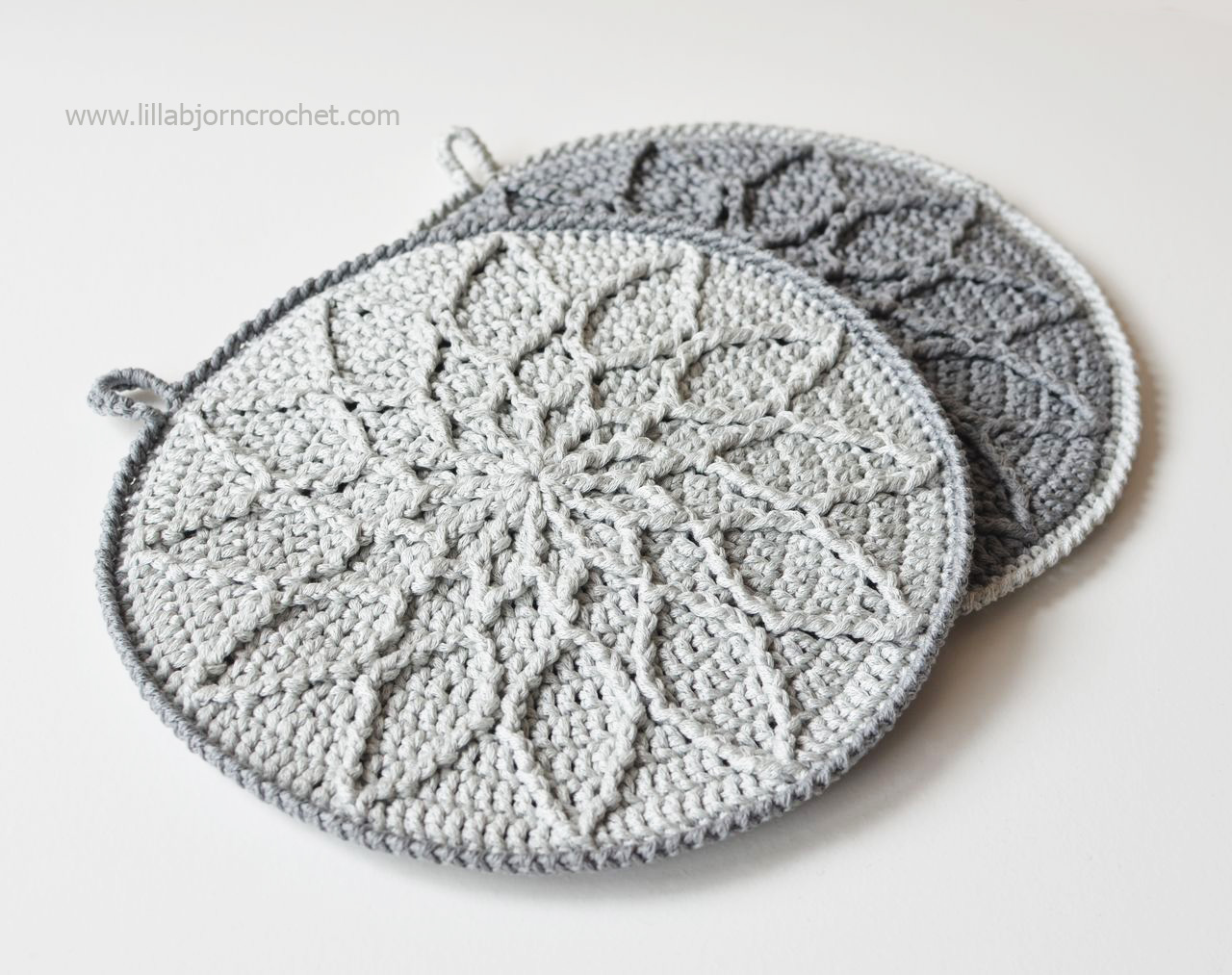 Minimalist Cabled Mandala potholder - crochet pattern by Lilla Bjorn Crochet