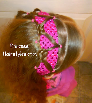 pretzel knot headband hairstyle