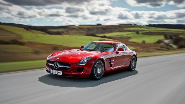 Mercedes-Benz SLS AMG 2010 HD Wallpaper