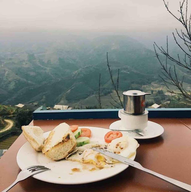 Sapa-odyssey-hostel-breakfast