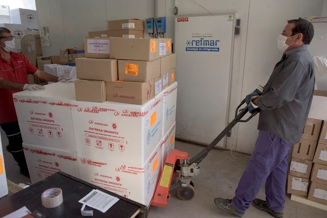 Llegaron a Mendoza 35.000 dosis de la vacuna AstraZeneca
