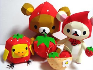 Relax Bear Strawberry Papercraft