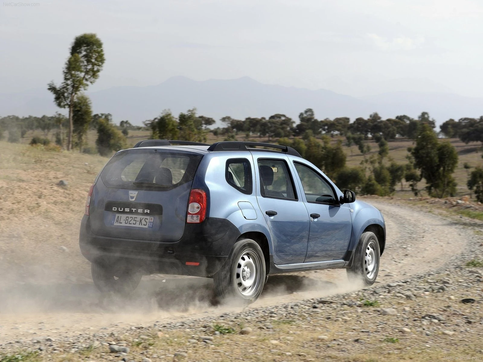 Hình ảnh xe ô tô Dacia Duster 2011 & nội ngoại thất