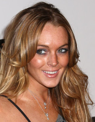 Lindsay Lohan Wavy Hairstyle
