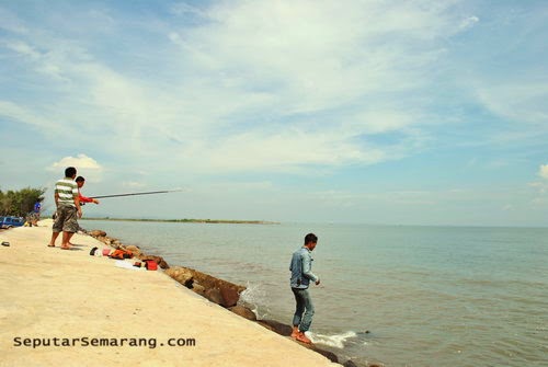 pantai marina -wisata semarang cakrawalatour.com