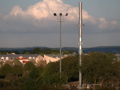 Mat eclairage parc des sports vaureal pylone bouygues