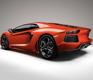 Lamborghini Aventador LP700-4 car