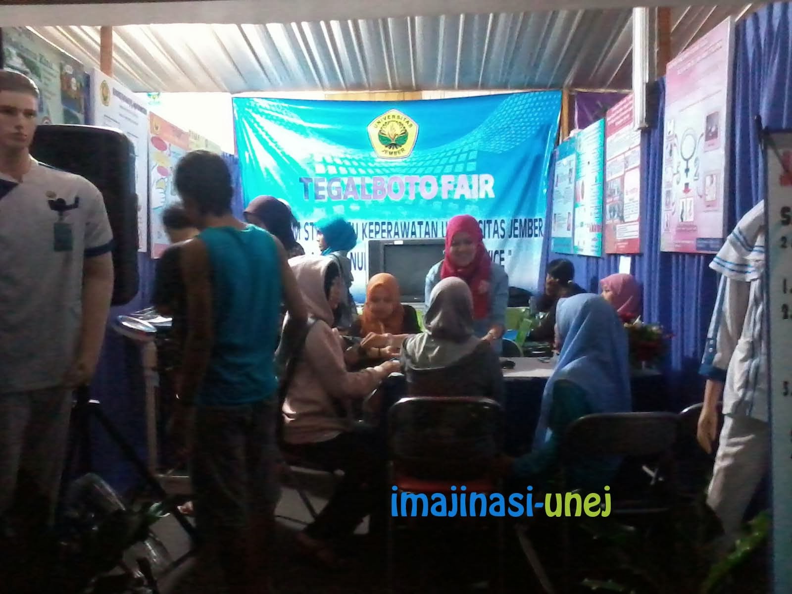 suasana stan Keperawatan UNEJ