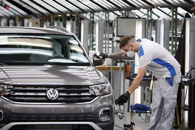 Volkswagen retoma produção de T-Cross e Polo na Europa