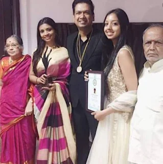 Singer Vijay Prakash Family Wife Parents children's Marriage Photos