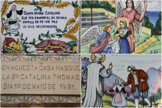 Azulejos pintados a mano que se encuentran en la mayoría de los portales de las casas del pueblo de Valldemosa en honor a Santa Catalina – Cartel sobre el portal de la casa natal de Santa Catalina en Valldemosa, Mallorca