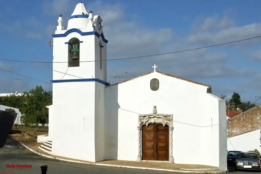 Igreja-Paroquial-ou-Matriz-Garvão-Ourique-com-o-guia-alentejo