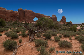 Click for Larger Image of Moon Over Arch 