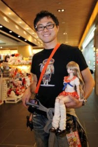 Big in Japan: Anime pop icon Danny Choo with the character, Mirai Suenaga, which started off as a site mascot for his Culture Japan website.