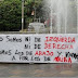 Cartel divertido: Ni de izquierda ni de derechas… (humor)
