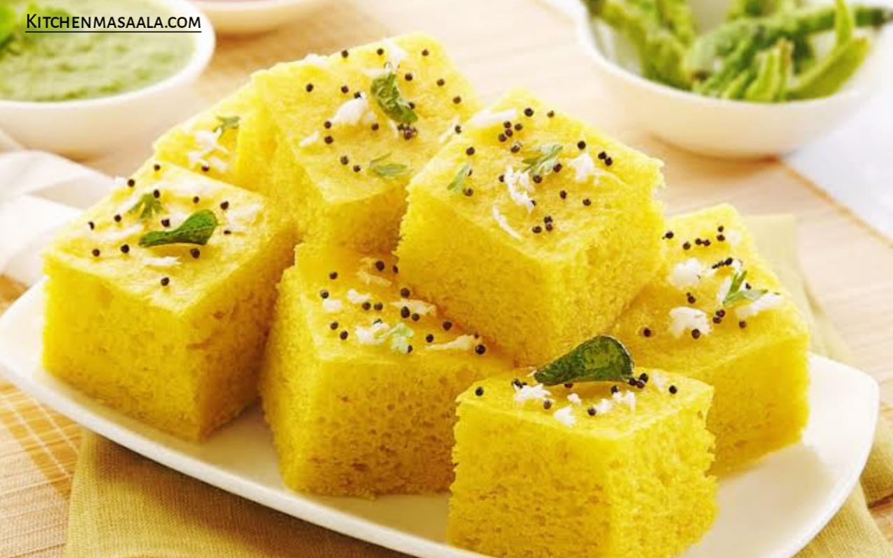 बाजार जैसा बेसन का ढोकला बनाने की विधि || Besan Dhokla Recipe in Hindi, Besan Dhokla image, बेसन ढोकला फोटो, kitchenmasaaala.com