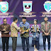 Gubernur Mahyeldi Raih Penghargaan Nasional Pimpinan Daerah Award 2024