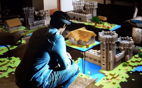 Bermain Minecraft dengan Menggunakan Teknologi Hologram