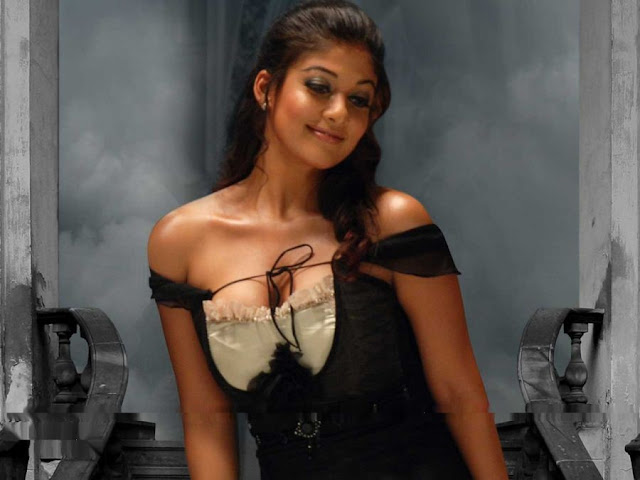 Nayanthara deep cleavage pics