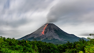 Gunung Merapi Meletus Lagi: BPPTKG Imbau Masyarakat Hindari Zona Bahaya