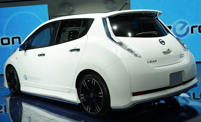  Nissan Leaf  Nismo 