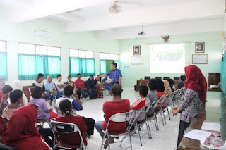 AKTUALISASI DIRI MENUJU PERUBAHAN MENTAL GEPENG YANG MANDIRI