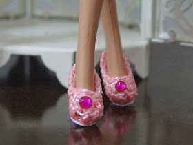 Sapatinhos de Crochê Para Barbie por Pecunia Milliom 3