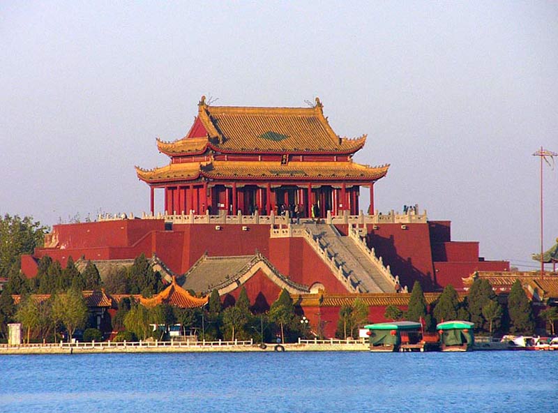 Dragon pavilion, Kaifeng, China