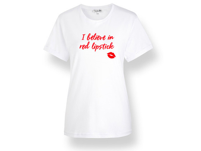 „I believe in red lipstick!“ Das perfekte Statement-Shirt von Initielle