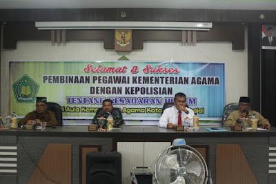 Kemenag Tanjungbalai Adakan Pembinaan Pegawai Tentang Kesadaran Hukum