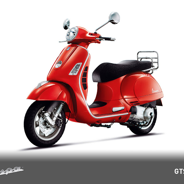 Vespa GTS 250 Photo