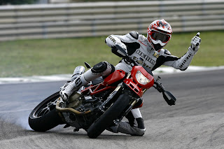 Ducati Hypermotard 1100S