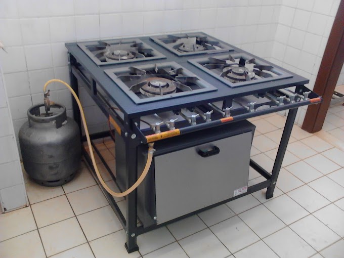 Colégio Modelo recebe equipamento de cozinha da Secretaria de Educação