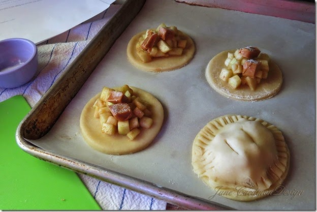 AssemblePies