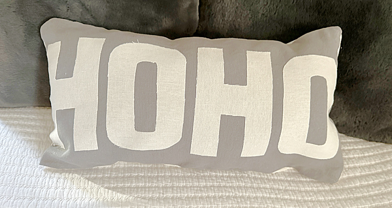 How to Decorate with Your Home with Throw Pillows - HomeLane Blog