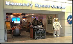 orlando-airport-NASA-shop-1