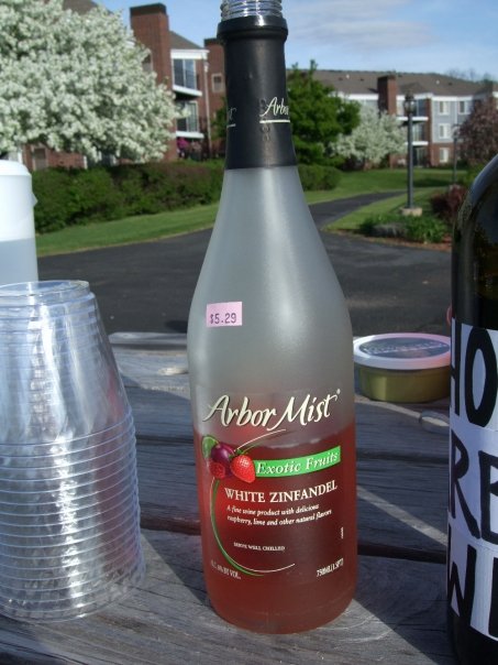 Arbor Mist White Zinfandel4