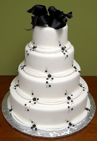 black and white wedding cake