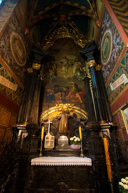 interno Basilica di Santa Maria-Rynek Glowny-Cracovia